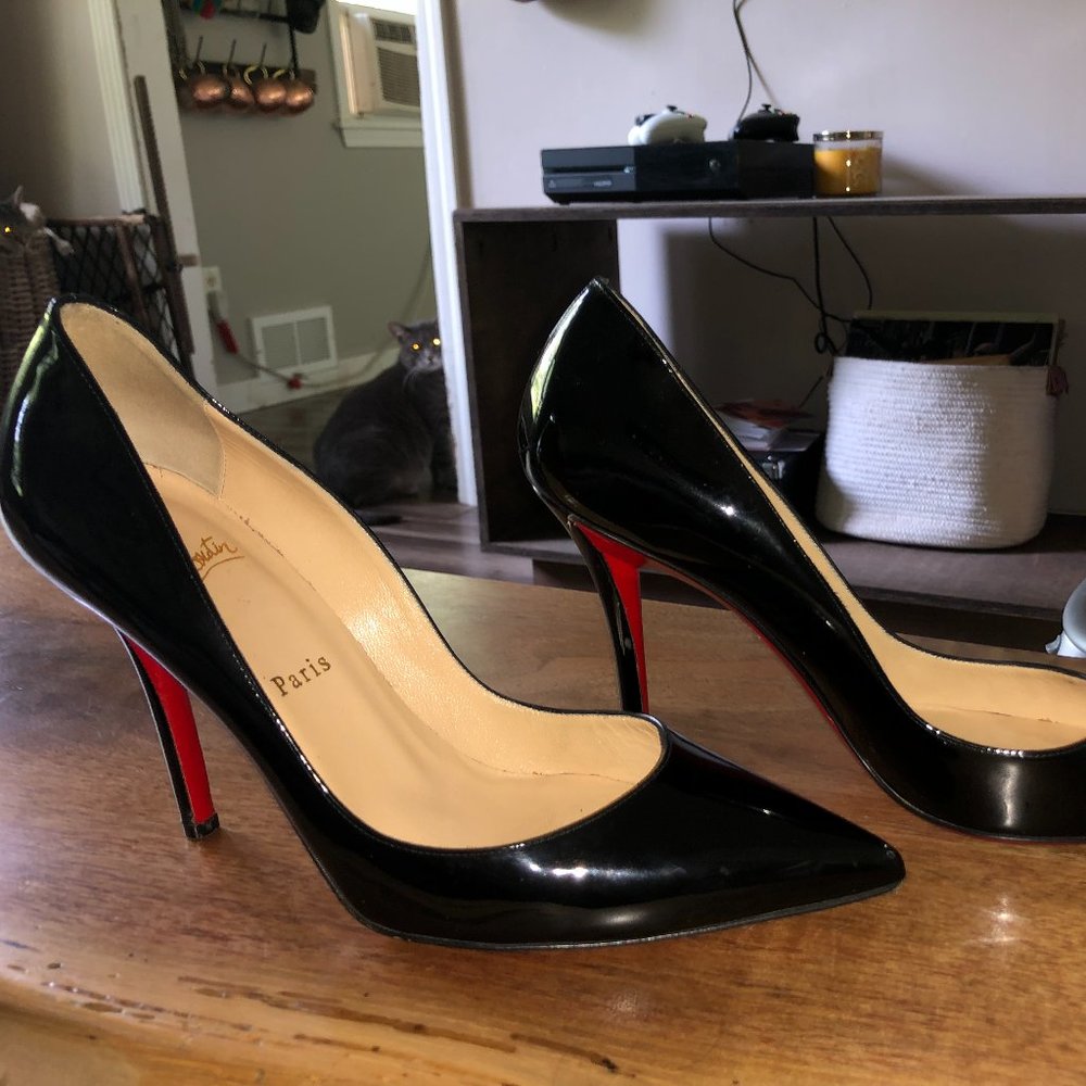 Black So Kate Patent Pointed-Toe Red Sole Pump